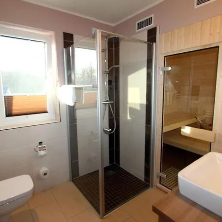 Huegel Maisonette * Göhren-Lebbin